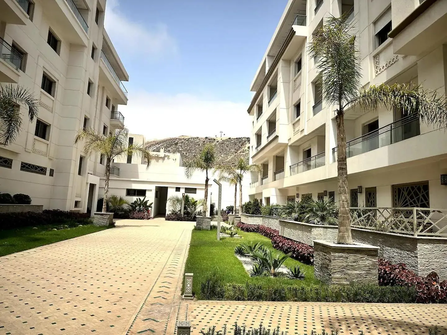 Chic Beachside Apt,Mountain View Agadir 0*,
